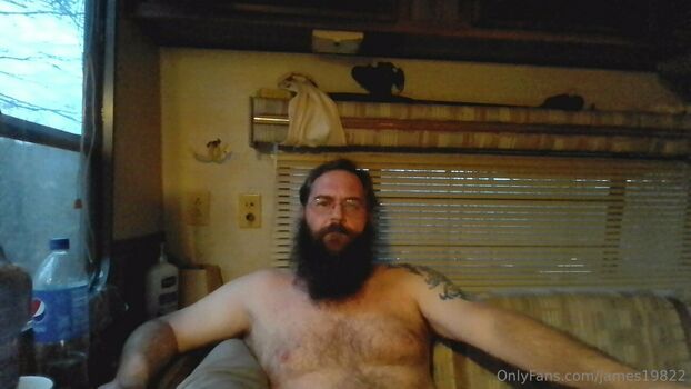 james19822