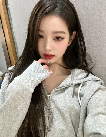 Jang Won-young