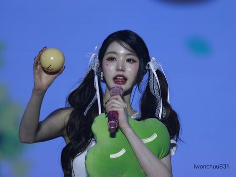Jang Won-young