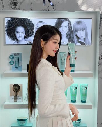 Jang Won-young