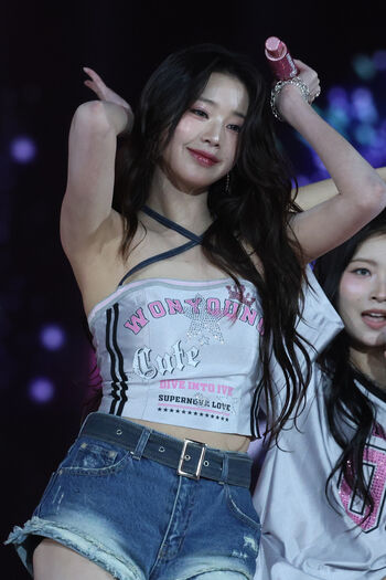 Jang Won-young