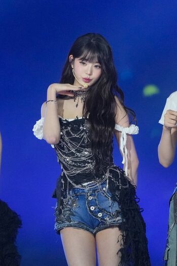 Jang Won-young