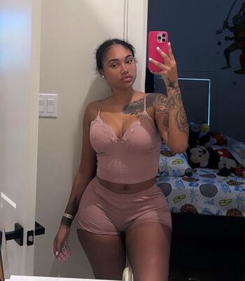 Jania Meshell