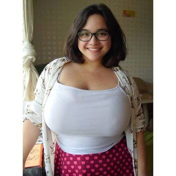 janineaam