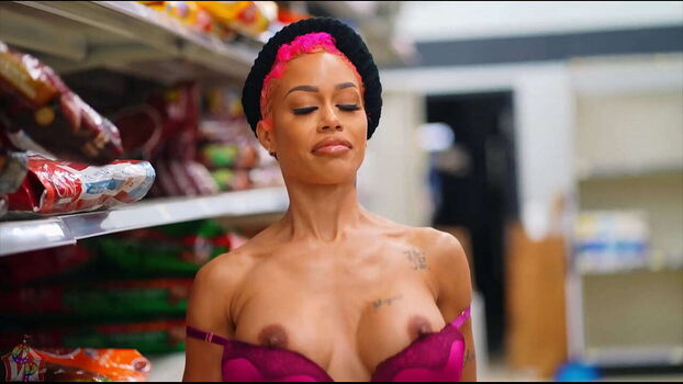 Jasamine Banks