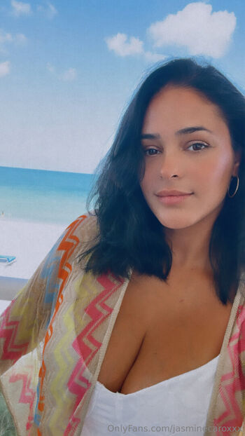 Jasmine Caro
