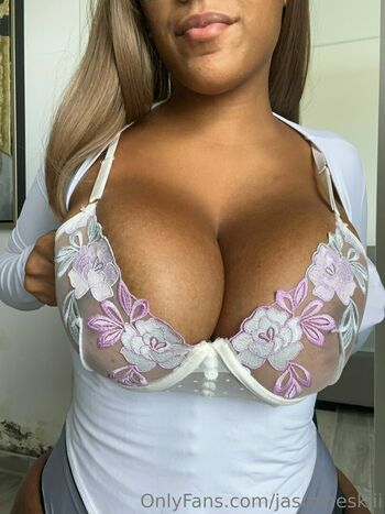 jasmineskiii