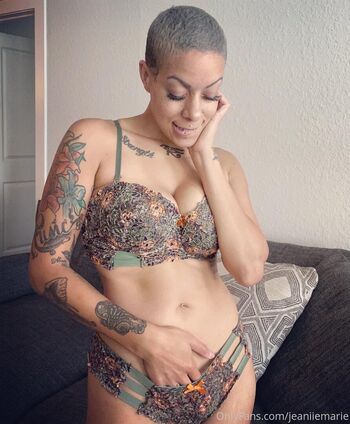 jeaniiemarie