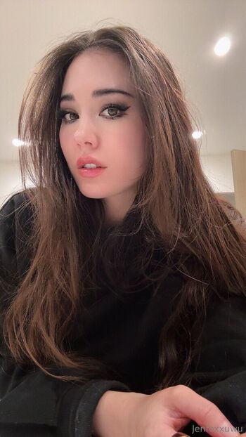 jenfoxxuwu