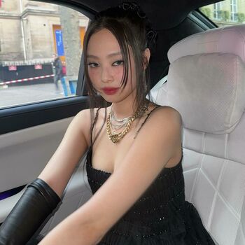 Jennie | BLΛƆKPIИK