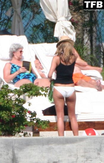 Jennifer Aniston