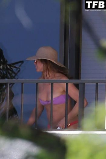 Jennifer Aniston