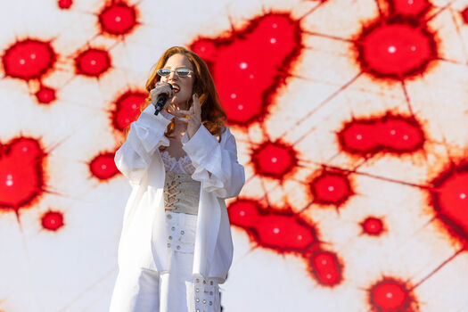 Jess Glynne