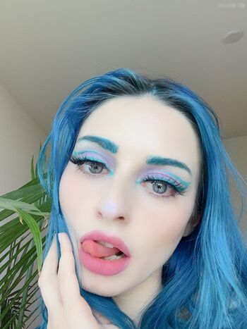 Jewelz Blu