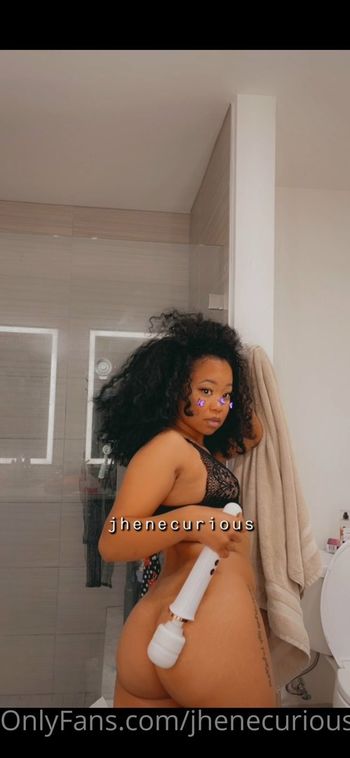 jhenecurious
