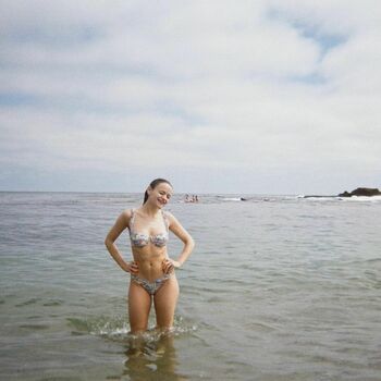 Joey King