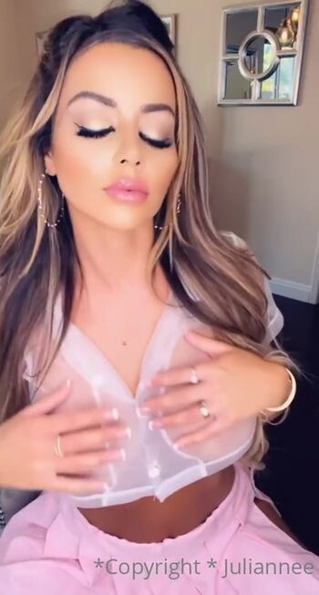 Juli Annee