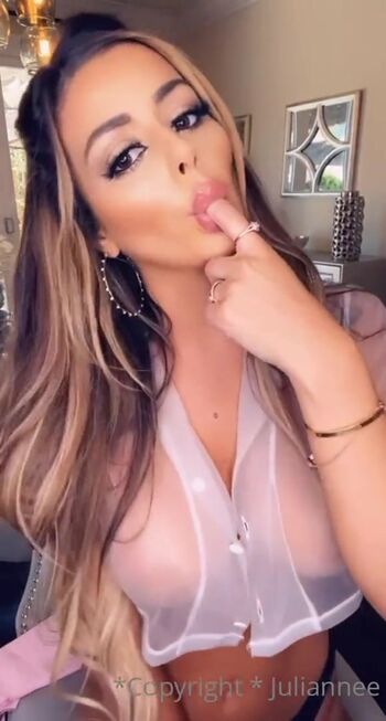 Juli Annee