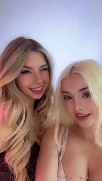 Julia & Lauren Burch