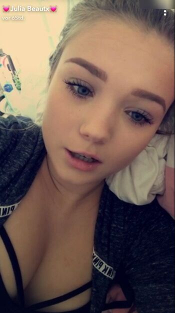 Julia Beautx