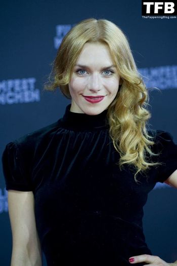 Julia Dietze