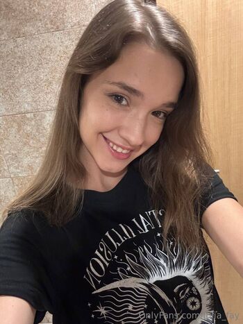 julia_fay