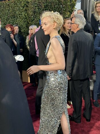 Julia Garner
