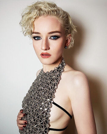 Julia Garner