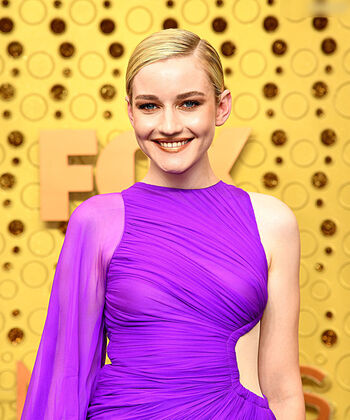 Julia Garner