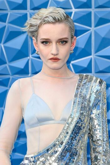 Julia Garner