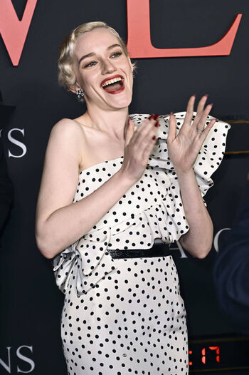 Julia Garner