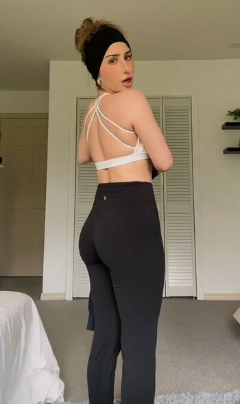 Julia Gratton