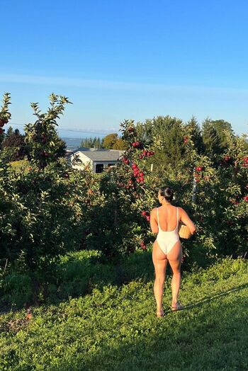 Julia Kelly