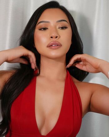 Julia Kelly