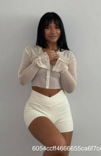 Julia Kelly