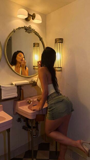 Julia Kelly