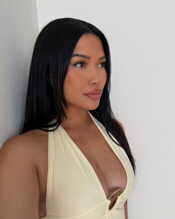 Julia Kelly