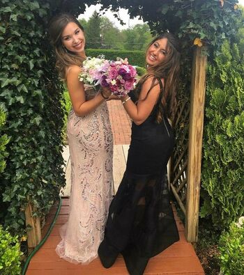 Julia & Olivia