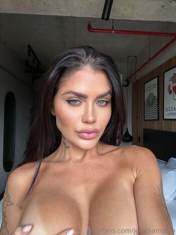 Julia Sampaio