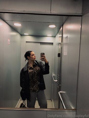 juliaplayful