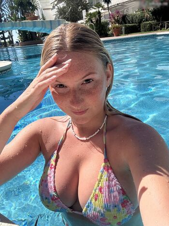 Julie Skov