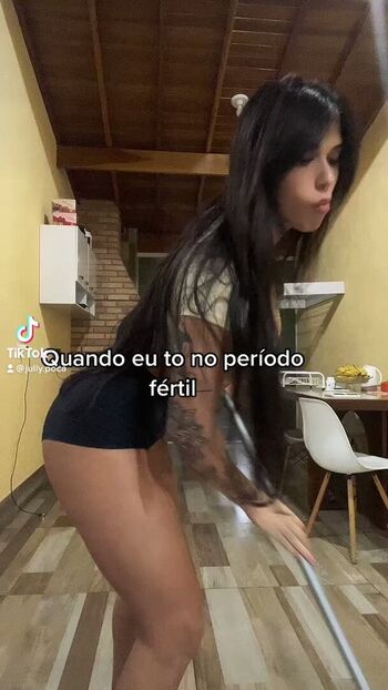 Jully Poca