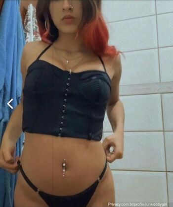 junkiebbygirl