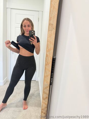 justpeachy1989