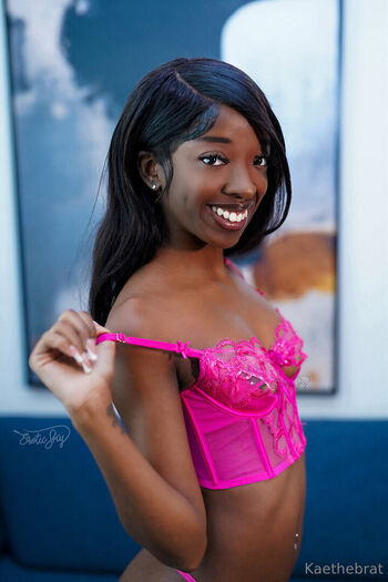 kaethebratdoll