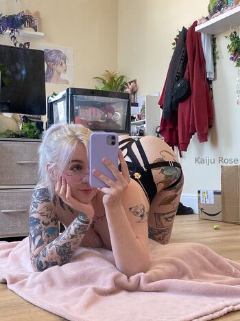 Kaiju_rose