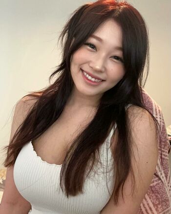 Kang Hee Yoon