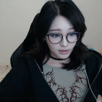 Kang Hee Yoon