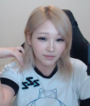 Kang Hee Yoon