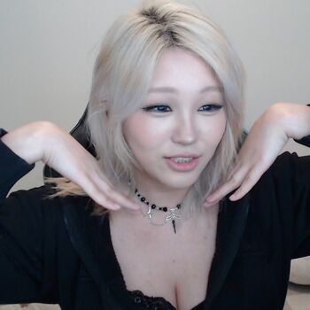 Kang Hee Yoon
